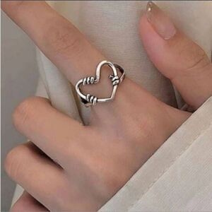 The Antique Heart ring in 925 silver adjustable